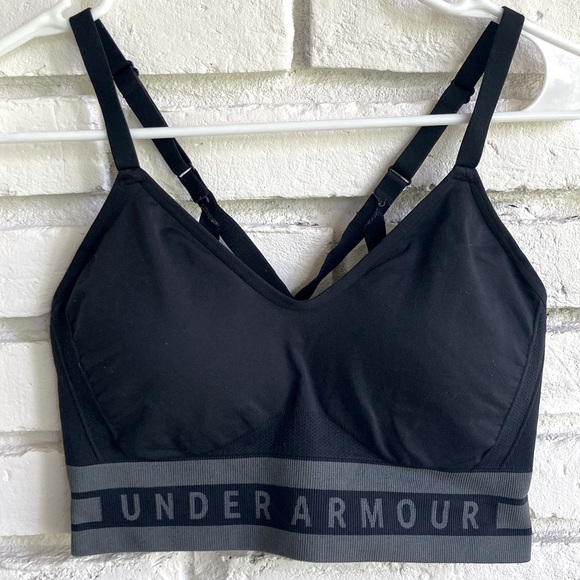 Bundle of 4 UNDER ARMOUR SPORTS BRAS FOR A LOW PRICE - Picture 7 of 11